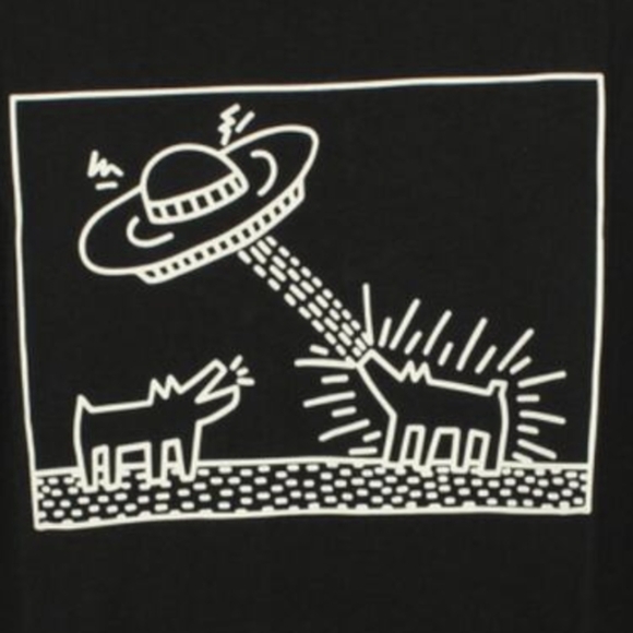 NWT New with Tags  Sealed Keith Haring Black T-Shirt UFO and Dogs, Men's Small - Picture 1 of 5